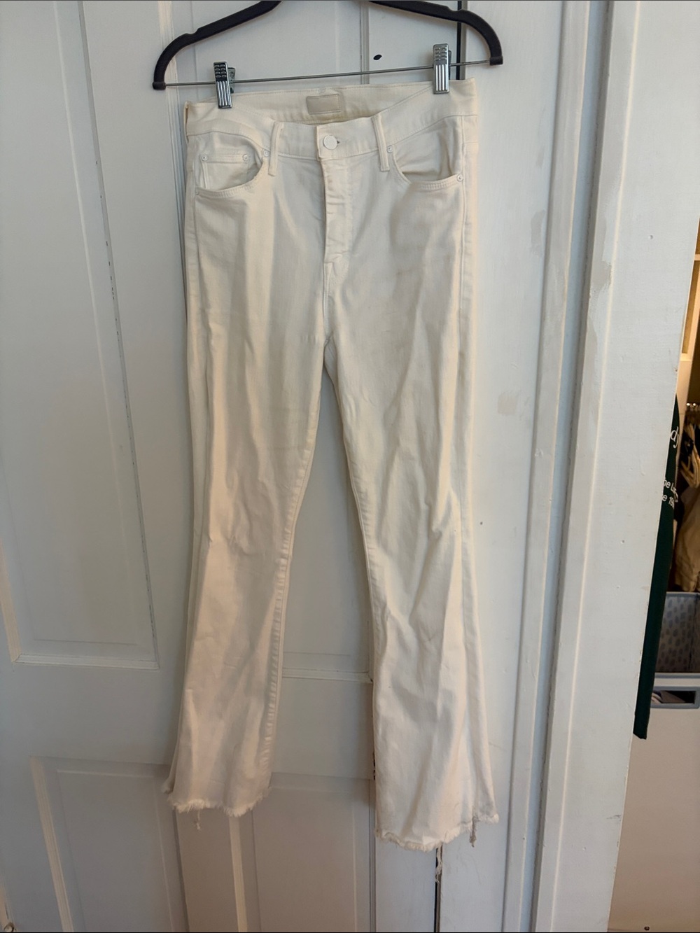 MOTHER White Flared Jeans with Frayed Hem